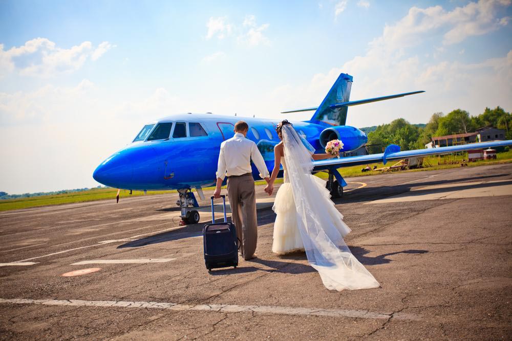 Safety Tips to Travel With Your Wedding Dress